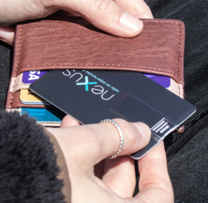 Pendrive Tarjeta (1)