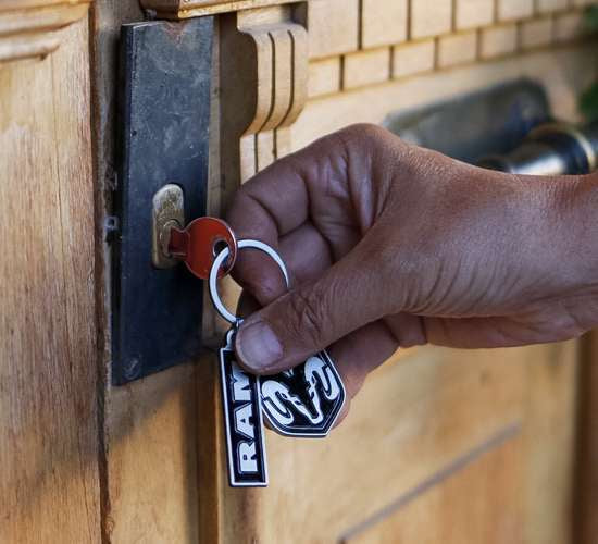 Llavero troquelado 100 personalizado (2)