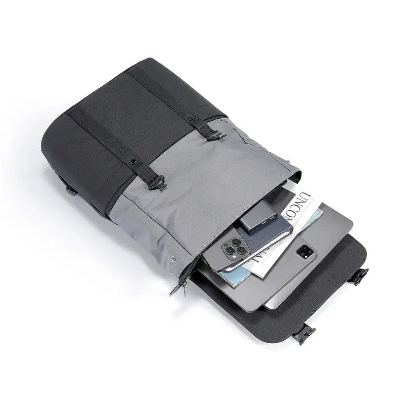 Mochila Beckum / Gris Oscuro / Gris Oscuro / Poliestileno