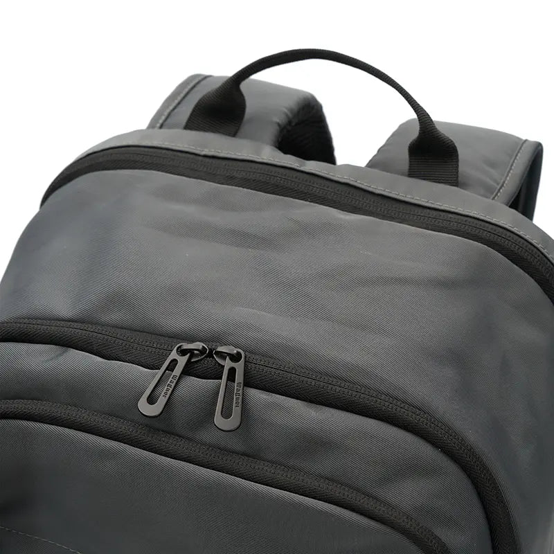 Mochila Sack / Gris Oscuro / Gris Oscuro / Poliestileno